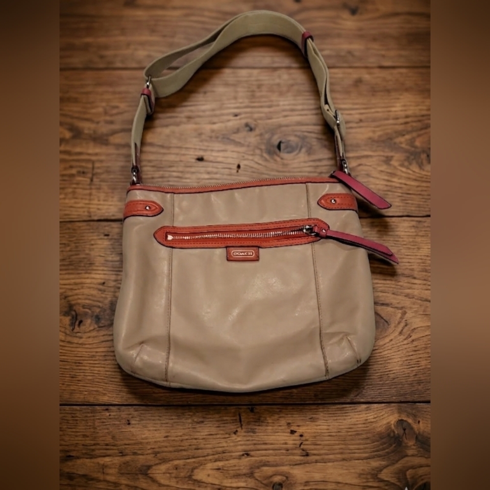 Coach Daisy Spectator Shoulder Bag